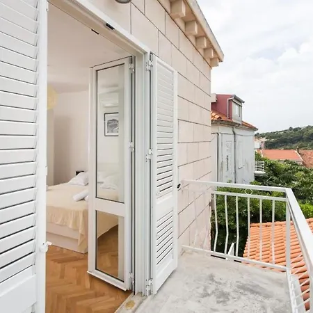 아파트 Holiday King - Four Bedroom House With Terrace