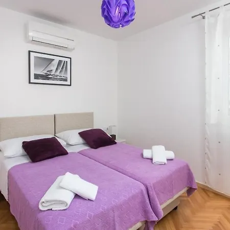 Holiday King - Four Bedroom House With Terrace Appartamento Ragusa